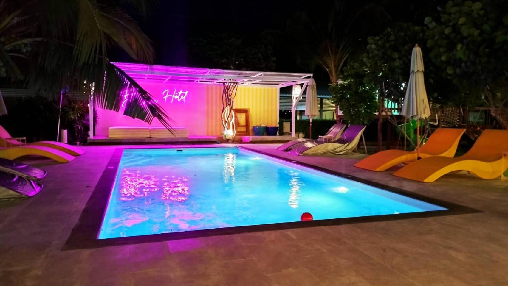 The Modeva Hotel Kanchanaburi Luaran gambar